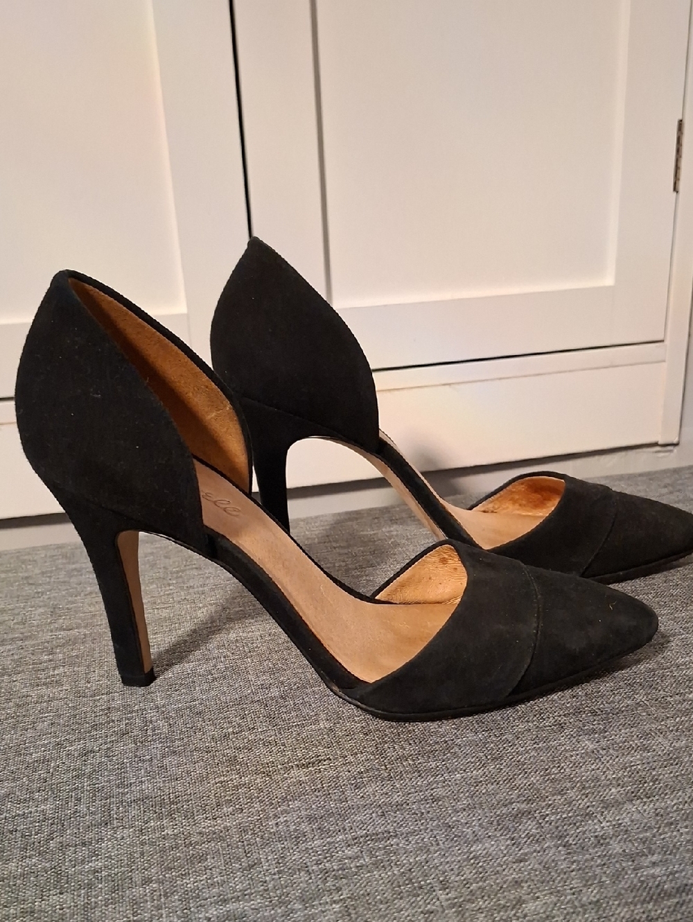 Madewell Black Suede D'Orsay Pointed-Toe‎ Heels